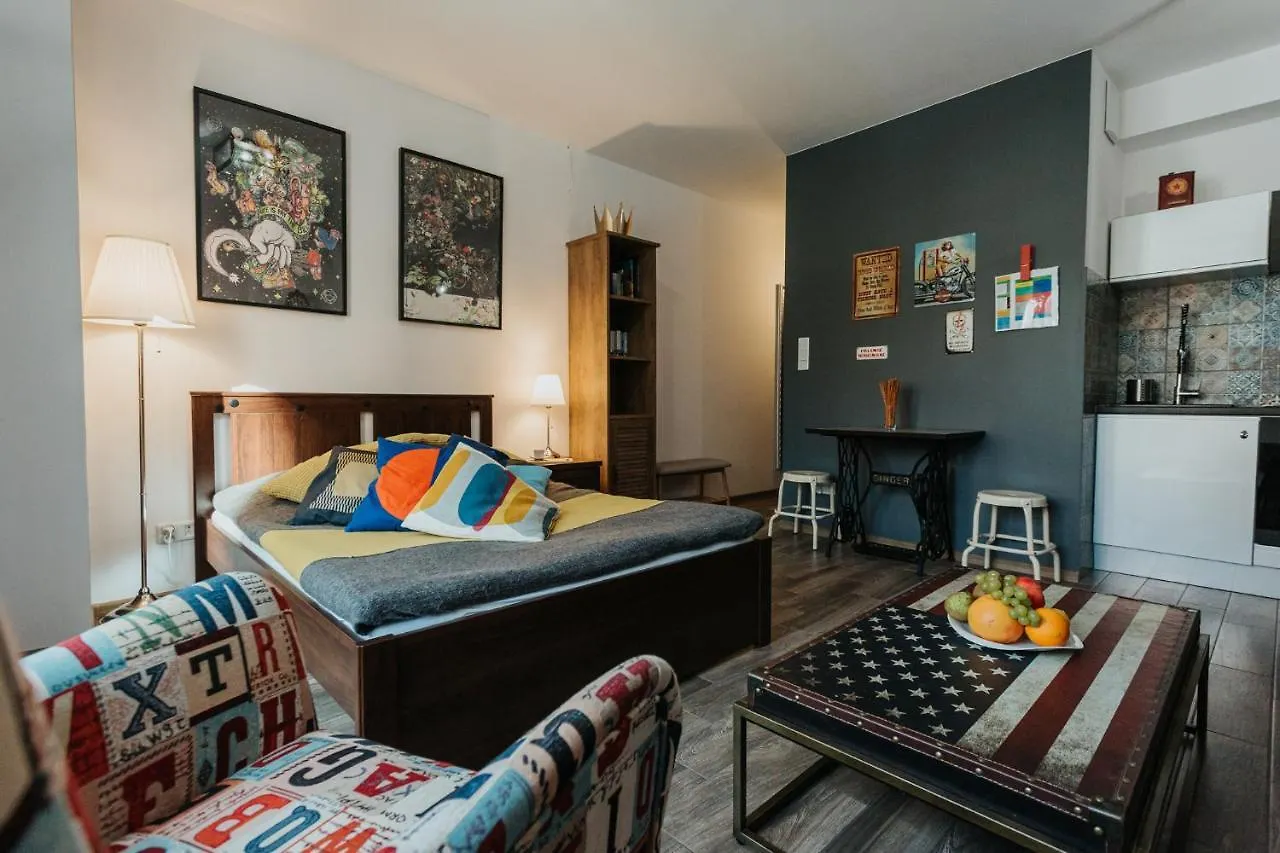 Singer Retro Studio In Kazimierz Cracovia